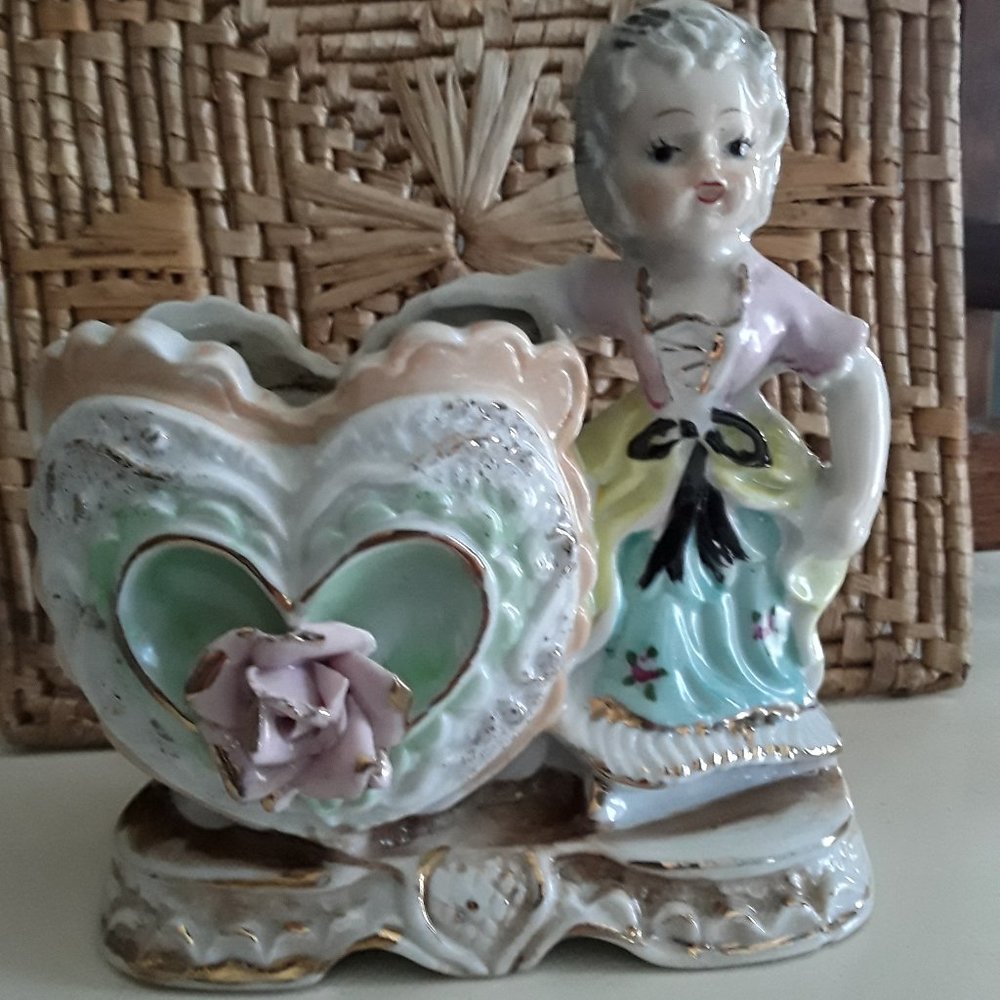 Vintage Victorian Style Ceramic Planter